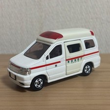 Tomica No. 12 Nissan High Standard Ambulance Tokyo Fire Department Specification picture