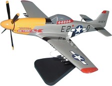 USAAF P-51D Mustang Detroit Miss Urban Ben Drew WW2 Desk  1/24 Model SC Airplane picture