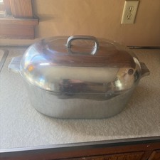 Vtg. Large Magnalite GHC Roaster Aluminum Oven 13QT USA/ Trivet picture