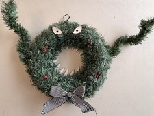 A Nightmare Before Christmas Monster Wreath Deluxe Spirit Halloween Exclusive  picture