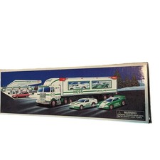 Hess 1997 Toy Truck & Racers Set in Box Gas & Oil Theme White/Green NIB 🔥 picture