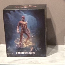 Iron Studios The Flash Art Scale 1:10 Statue Comic Book Heroes WBFLSH83823-10 picture