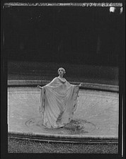 Photo:Denishawn Dancers 1927 Woman in Pool Outdoors Arnold Genthe picture