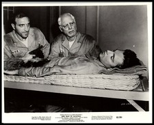 Burt Lancaster + Len Lesser in Birdman of Alcatraz (1962) ORIGINAL PHOTO M 91 picture