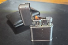 Evans Breeze King Lighter w/Case-Rare -Working picture