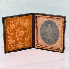 1/6th Plate Ambrotype Victorian Women Crossed Hands Tinted Union Case picture