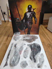 Sideshow Premium Format Star Wars The Mandalorian & Grogu Statue 2022 picture