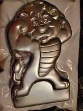 Wuzzle Bumbellion Wilton 1985 Cake Mold Pan picture