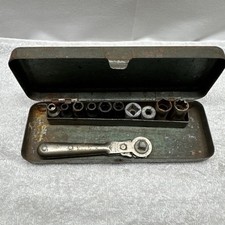 Vintage 1/4” Drive Ratchet & 10 Sockets w Metal Case Star Hexagon *see details picture
