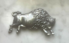 Wild Wild West WESTERN ANIMAL Red Bull 1 NICE BUFFALO BISON BULL PEWTER PIN. picture