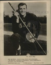 1952 Press Photo Pole vaulter and discus thrower Bob Mathias - lrx91322 picture