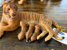 Tigress Mother With Cubs. Plastic Figurine Set, 2-Piece Family. PAPO. Realistic. picture