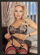Photo Hot Sexy Beautiful Buxom Woman In Lingerie Showing Cleavage 4x6 Picture picture