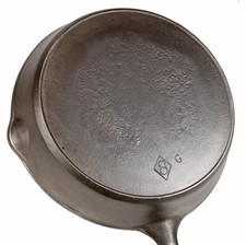 Vintage Chicago Hardware Fdy No 8G Cast Iron Skillet Restored Condition c1938 picture