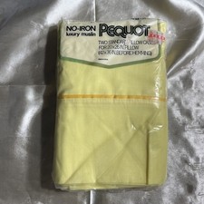 Vintage new Pequot Luxury Muslin pillowcases in cottagecore style (2 pieces). picture