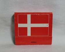 Vintage Matchbook Nielsen's Restaurant Chicago Illinois Advertising Matches Full picture