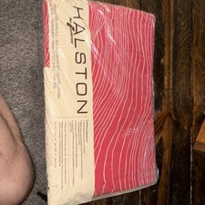 HALSTON By Fieldcrest Fitted Sheet Full-Size picture