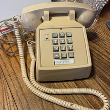 Vintage GTE 2500 Push Button Desk Phone Ivory Ash Beige July 1997 USA Working picture