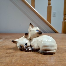Vintage BESWICK ENGLAND Chocolate Point Siamese Cats Kittens Figurine #1296 picture