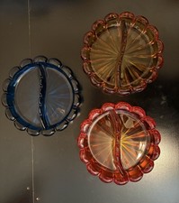 Vintage Mid-Century Modern Viking Art Glass Ribbed Ashtrays Set of 3 picture