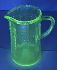 Vtg. Hocking Cameo Ballerina 20oz. Uranium Green Milk/Syrup Pitcher 5-3/4” Rare picture