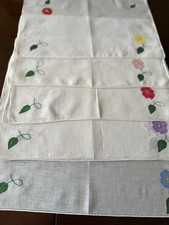 Beautiful VTG Placemats 6 @ 12” x 18” White Linen Placemats w/Appliquéd Flowers picture