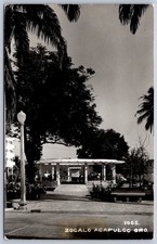 K42/ Acapulco Mexico RPPC Postcard Foreign c50s Zocalo Shelter 204 picture