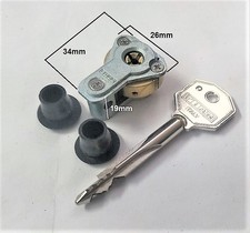 FIAM PIN CYLINDER WITH SINGLE KEY AND 2 BLACK PLASTIC MATS picture