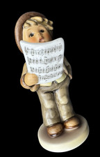 Hummel 846 Hitting the High Note Club Exclusive Singing Figurine 4