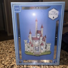 Snow White Castle Light-Up Figurine Disney Castle Collection Limited 4/10 picture