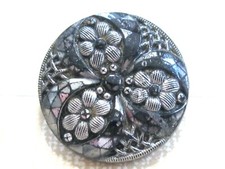 MIXED MATERIAL ANTIQUE / VINTAGE BUTTON COLLECTOR COMPETITION TRAY DISPLAY CARD picture