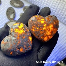 Natural Yooperlite Heart Tumbled Stone UV Light Glow Reactive Sodalite Gemstone picture