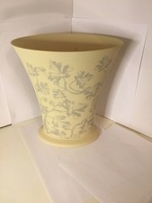 Vintage Wedgwood Matte Yellow Oval Ceramic Spray Vase w Silver Leaf England 10