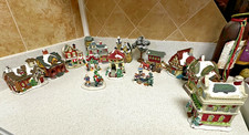 Wellington Collection III 2005 Christmas Village Set – 17 Pieces - Vintage picture
