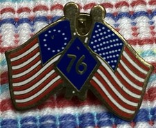 Vintage 1976 US Bicentennial Pin Dual Flags Betsy Ross 76 Enamel Lapel Pin  picture