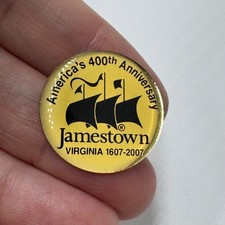 Jamestown Virginia Americas 400th Anniversary Lapel Pin Gold Souvenir Vintage picture