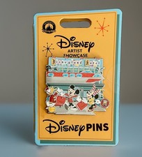 Disney Artist Showcase Disneyland Hotel Pin-Donald Mickey and Minnie NEW CARDED picture