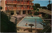 SEATTLE, Washington Postcard CONTINENTAL PLAZA MOTEL Street Scene / 1968 Cancel picture