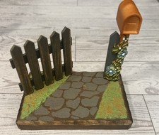 Vintage 1991 ANRI Collectors Club Garden Scene Display Base Mailbox Fence 4.75x3 picture
