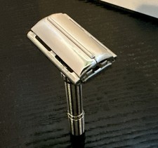 Vintage Gillette Slim Adjustable Safety Razor/1963 I1 picture