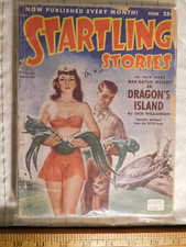 Little Green Men ~ Vintage June 1952 Startling Stories ~ ALIENS picture