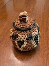 🧺 Handwoven African Ugandan Rwenzori Mini Lidded Basket 4x3 Checkered Knob 🍌 picture