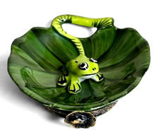 Limoges France Peint Main Trinket Box Frog on Lily Pad Marked picture