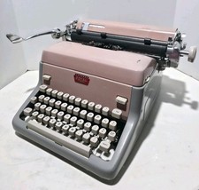 Vintage Royal Manual Typewriter Pink Gray Office Typewriter Clean,Tested,Working picture