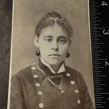 Antique Victorian CDV Young Woman Lynn MA Jewelry picture