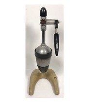 Hamilton Beach 932 Vintage Manual Citrus Press Juicer Extractor w/ Strainer picture