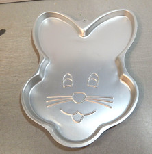 Wilton Easter Bunny Face  Aluminum Cookie Pan – 1998  2105-6205 picture