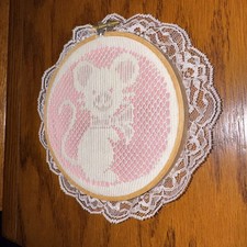 Vintage Pink mouse Wall Lace Cottagecore Decor Girl Room Hanging quilt hoop picture