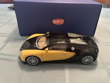 Autoart 70904 Bugatti EB 16.4 Veyron Show Car (Black/Yellow) picture