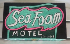 Sea Foam Motel Nags Head North Carolina Keepsake Souvenir Box picture